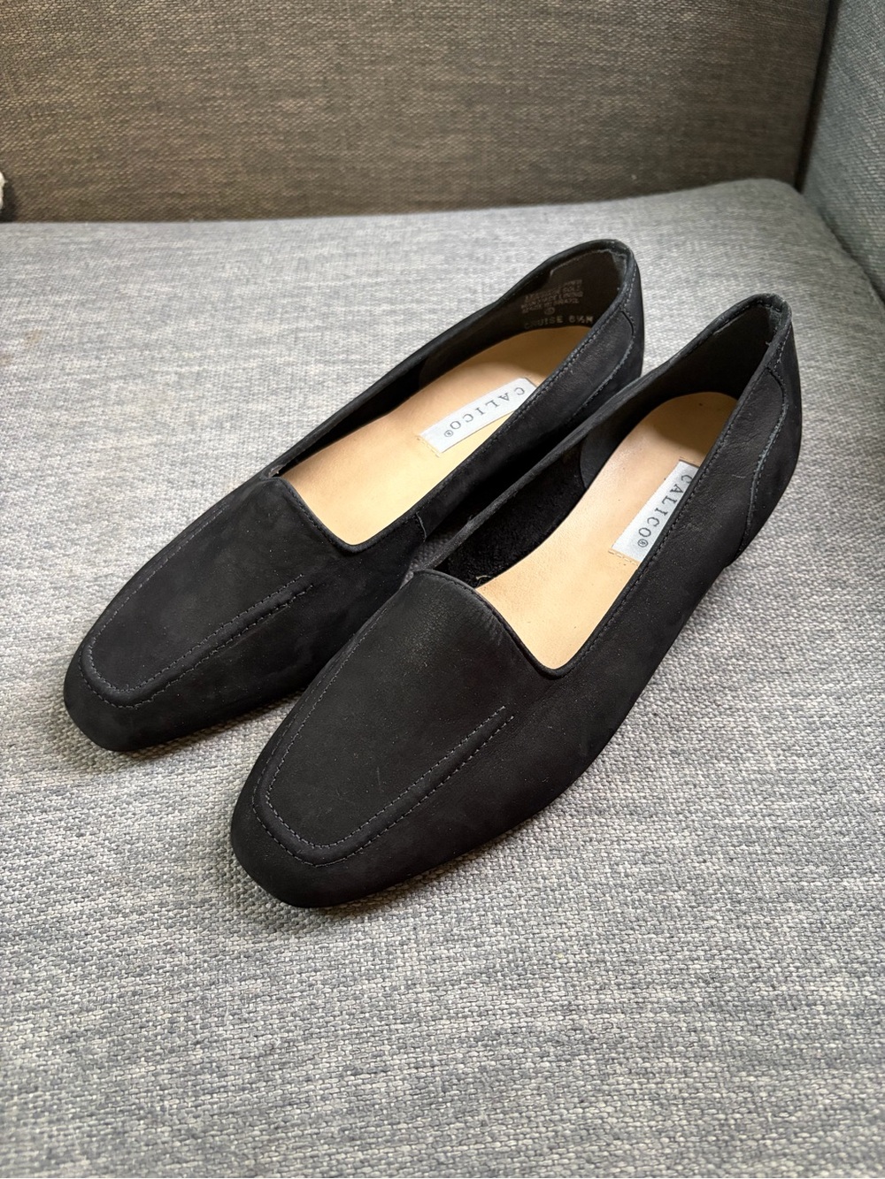Calico Cruise Black Leather Upper Loafers Made in Brazil Flat Block heel 6.5m